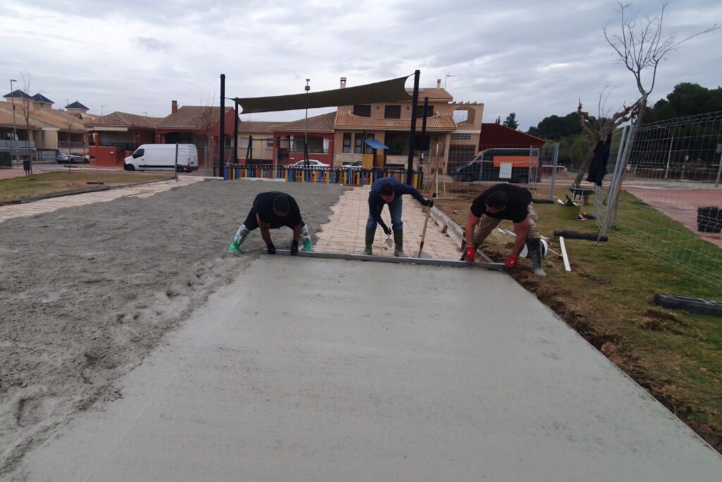 Obra civil para la instalación de un parque