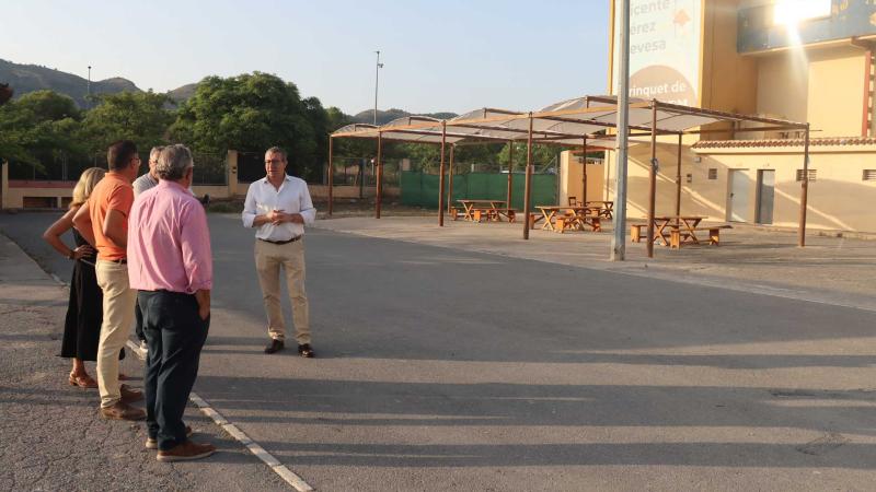 Benidorm inicia la instalación de juegos infantiles y nuevo arbolado en el ‘Festa Espai’