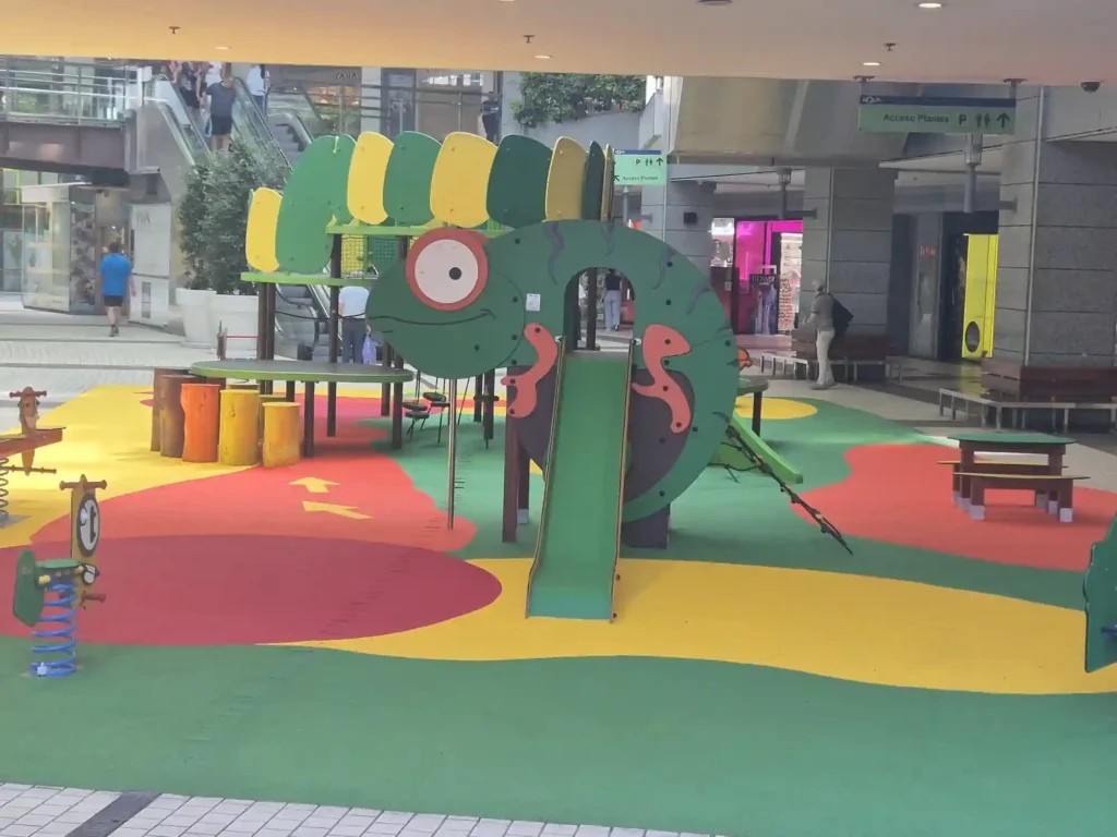 Parque infantil instalado por Belkids Play