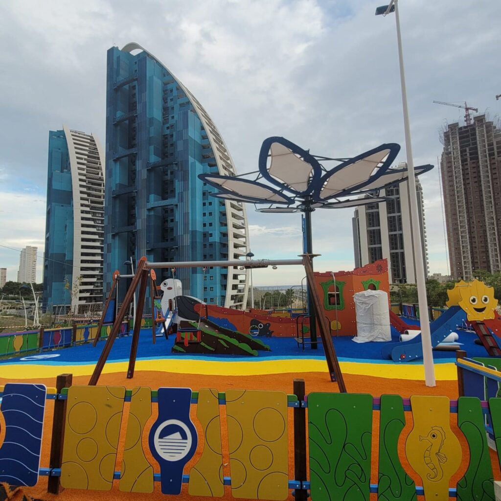 Parque infantil instalado por Belkids Play