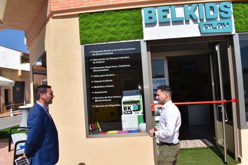 Inauguración del local de Belkids Play en Las Torres de Cotillas
