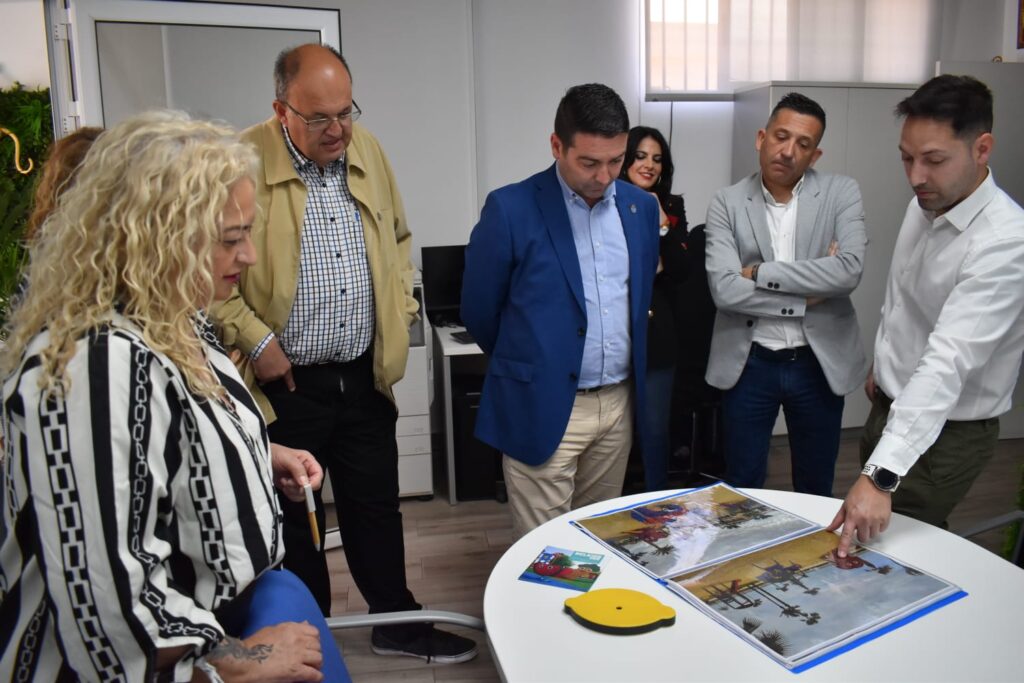 Inauguración del local de Belkids Play en Las Torres de Cotillas
