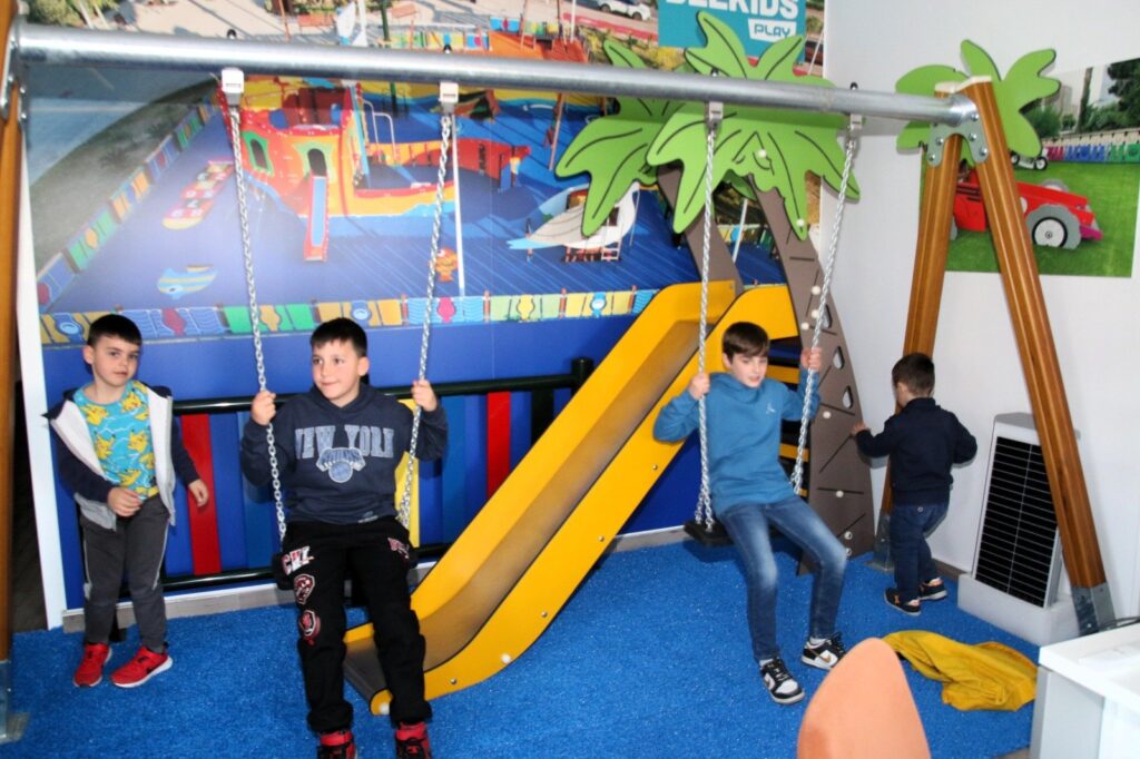 Inauguración del local de Belkids Play en Las Torres de Cotillas