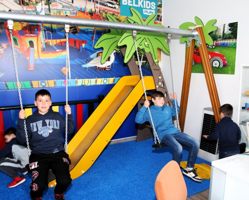 Inauguración del local de Belkids Play en Las Torres de Cotillas