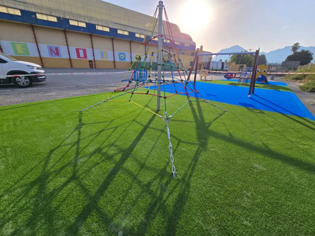 Parque infantil instalado por Belkids Play